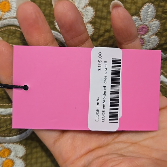 THML Eloise Embroidered Short Puff Sleeved V-Neck Pullover Lightweight Top - Picture 12 of 15